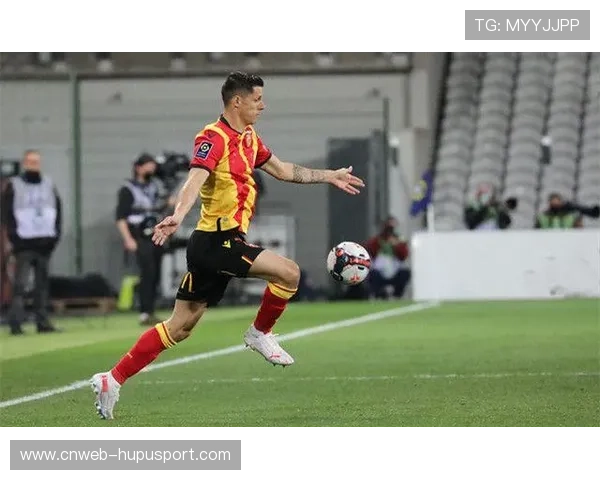 法甲：朗斯对阵特鲁瓦，主场攻势足球取胜